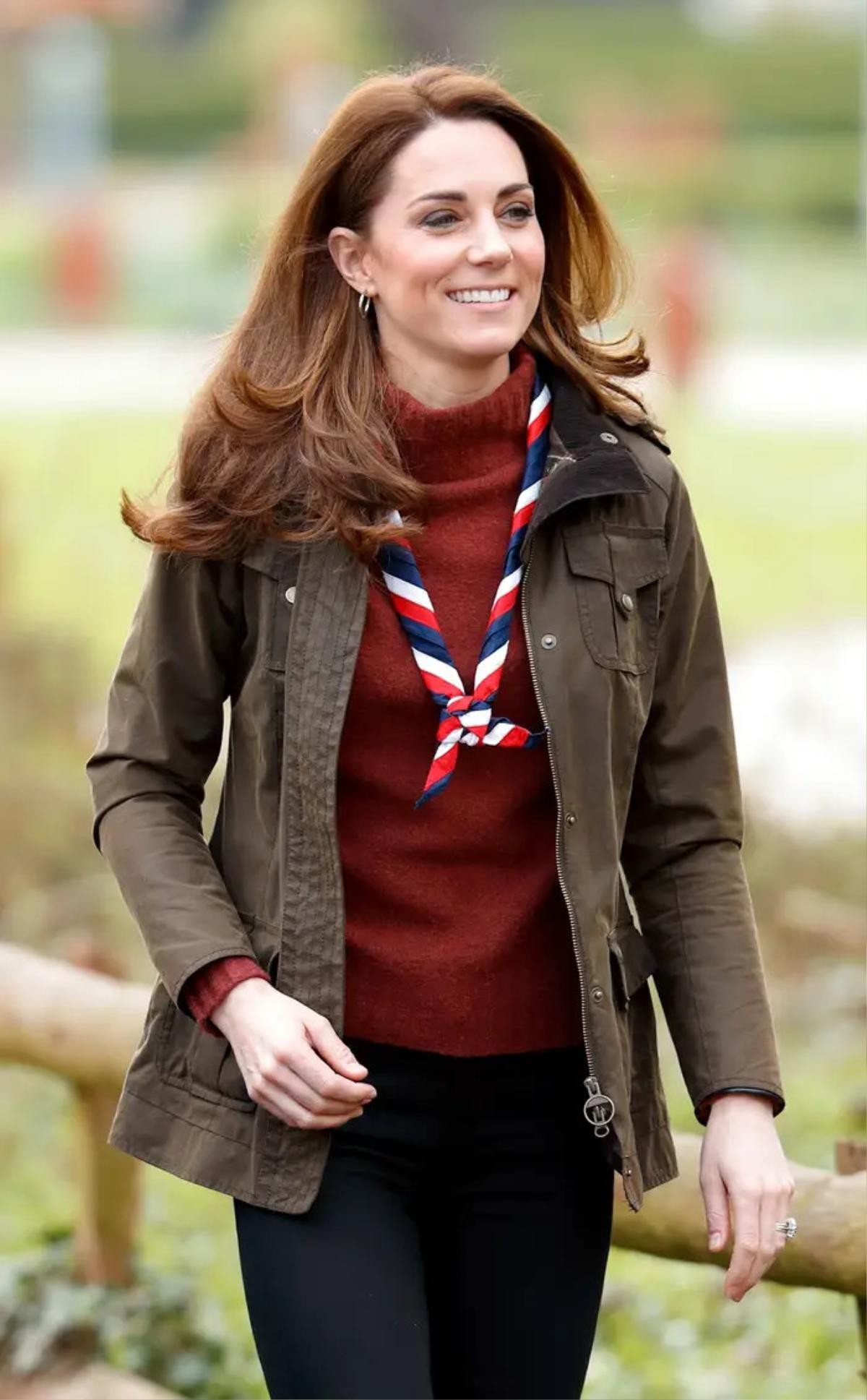 Phong cách mùa thu giản dị và thanh lịch của Kate Middleton Ảnh 11