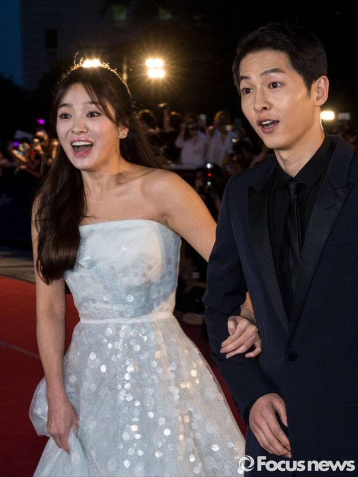 Song Joong Ki lộ chiêu bài 'hơn thua' với Song Hye Kyo Ảnh 4