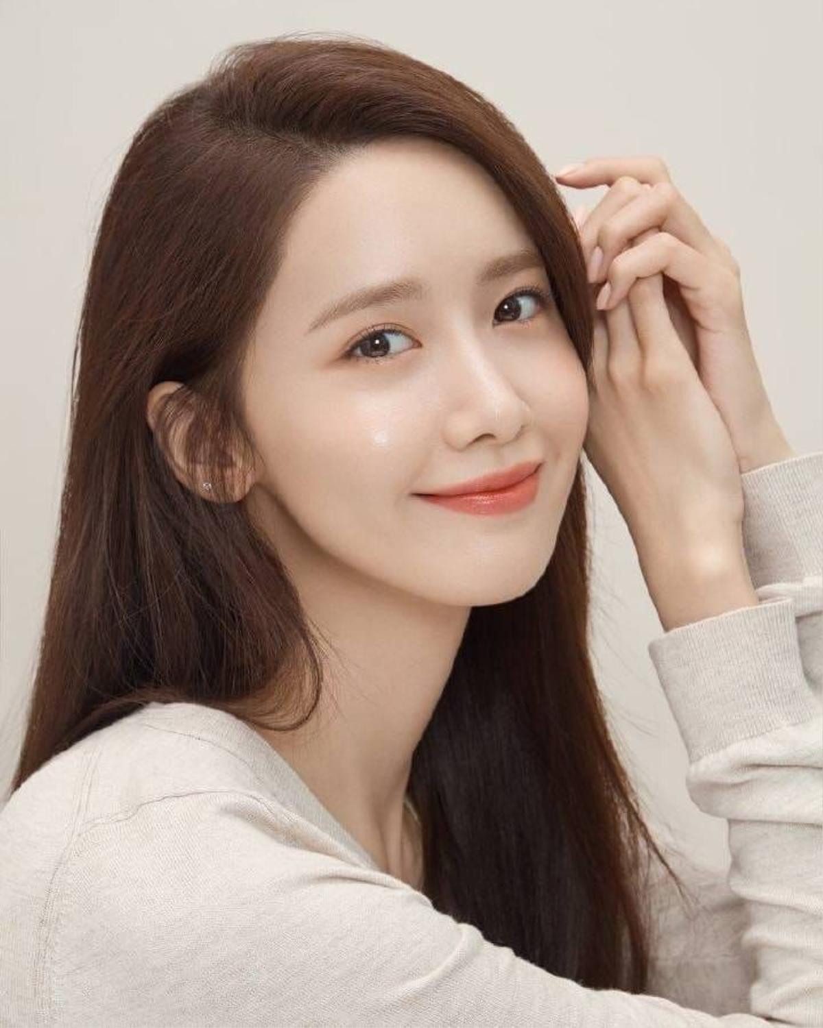 Bác sĩ thẩm mỹ 'bóc trần' nhan sắc nữ thần của YoonA Ảnh 1