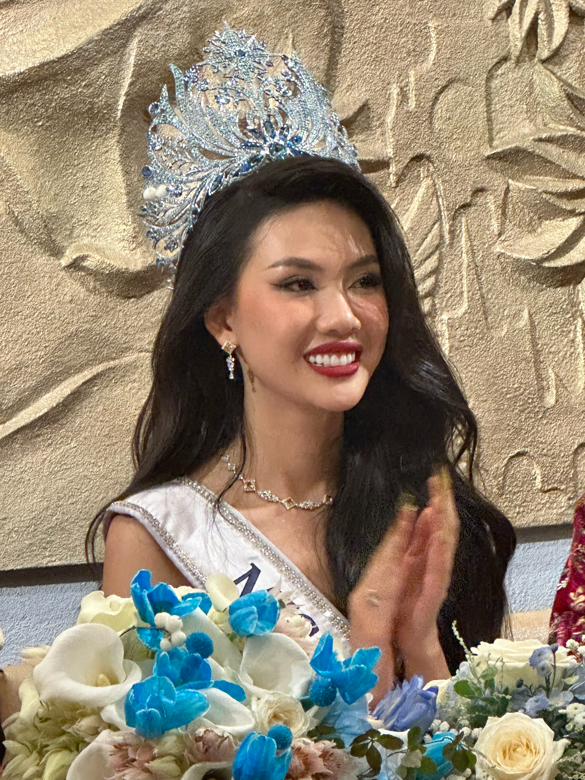 Cận cảnh nhan sắc cam thường 'không góc chết' của Tân Miss Universe VN Ảnh 4