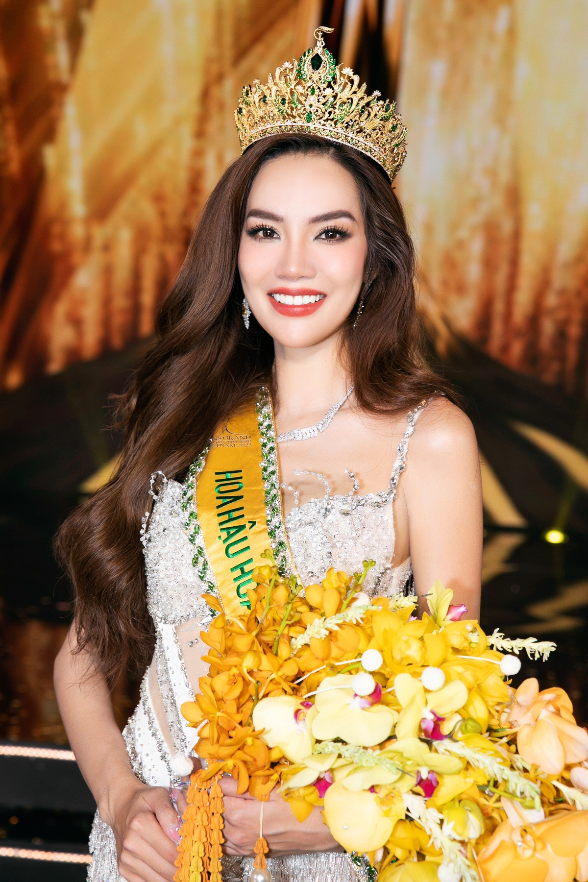 Engfa Wahara hát ở Chung kết Miss Grand 2023 tại VN, fan háo hức đòi 'chi mạnh' Ảnh 3