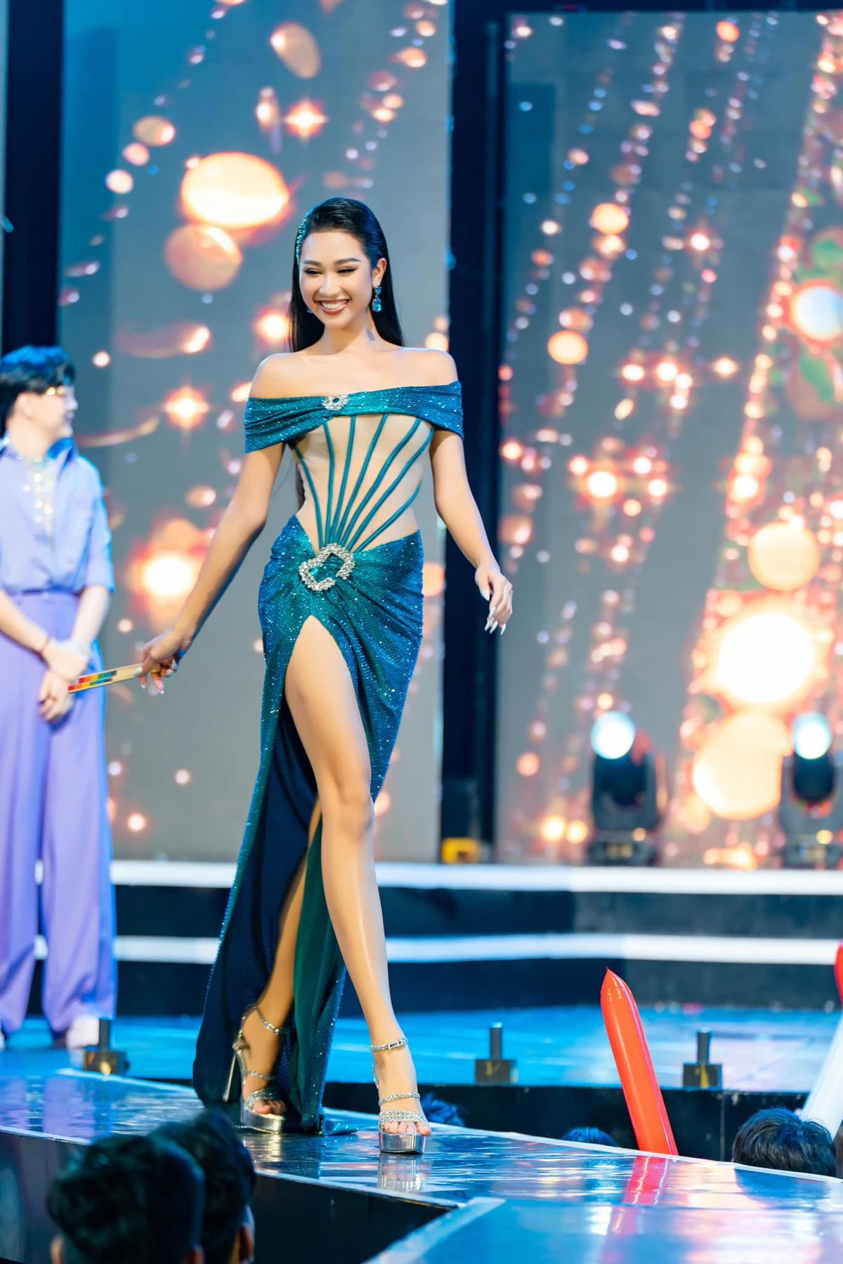 Top 6 Miss Universe Vietnam 2023 - Phạm Thư quyết tâm theo đuổi sự nghiệp diễn xuất Ảnh 4