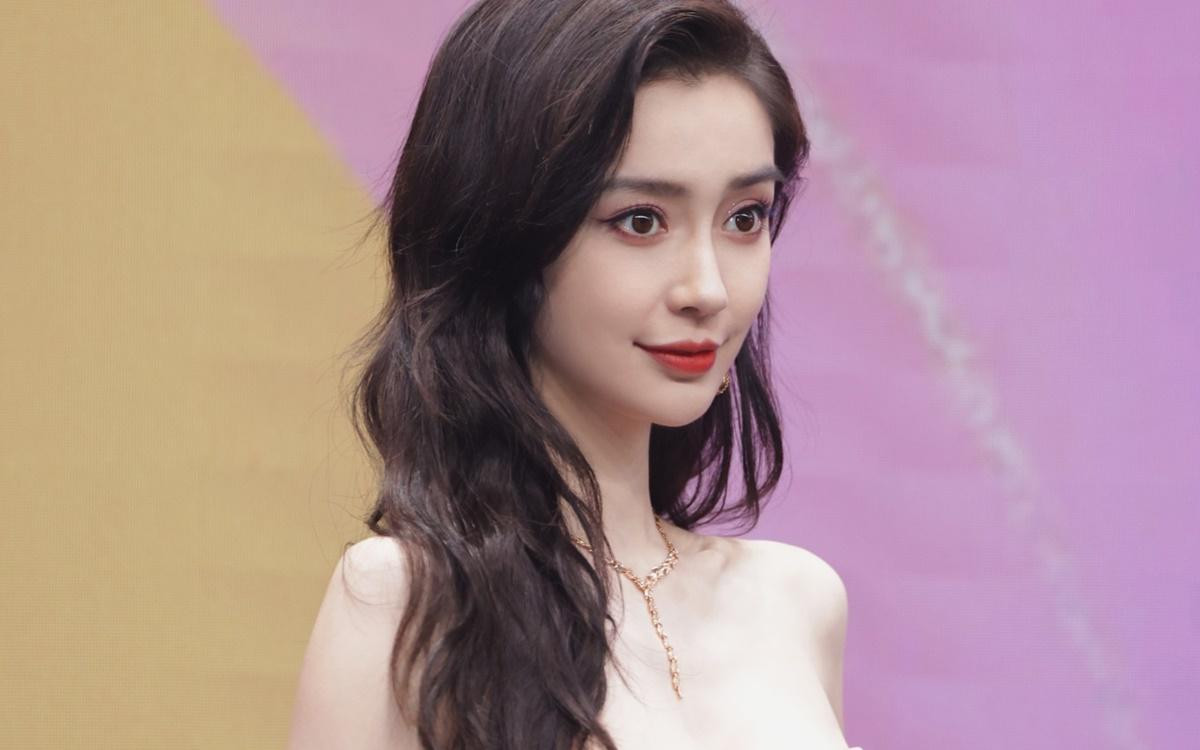 Angelababy chính thức trở lại sau 3 tháng bị 'phong sát ngầm' vì scandal Ảnh 2