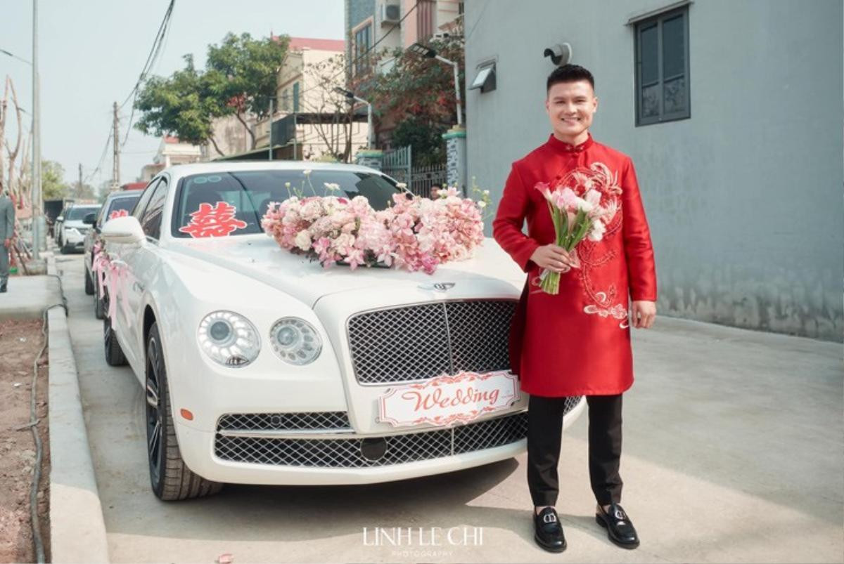 Loá mắt dàn siêu xe rước dâu dàn cầu thủ: Văn Hậu đi Rolls Royce 50 tỷ, Quang Hải với Bentley 10 tỷ Ảnh 5