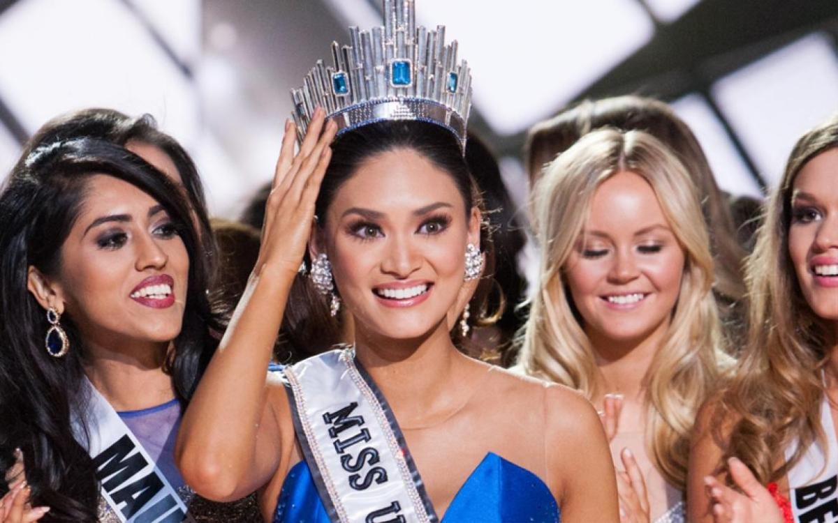 Zoom cận mặt mộc tuổi U40 của Miss Universe 2015, có còn đẹp như trên sóng truyền hình? Ảnh 6