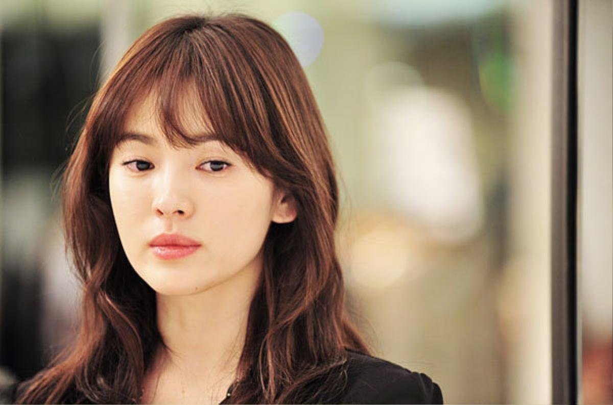 Top phim đáng xem của Song Hye Kyo: The Glory - Hậu Duệ Mặt Trời chưa phải đỉnh nhất Ảnh 7