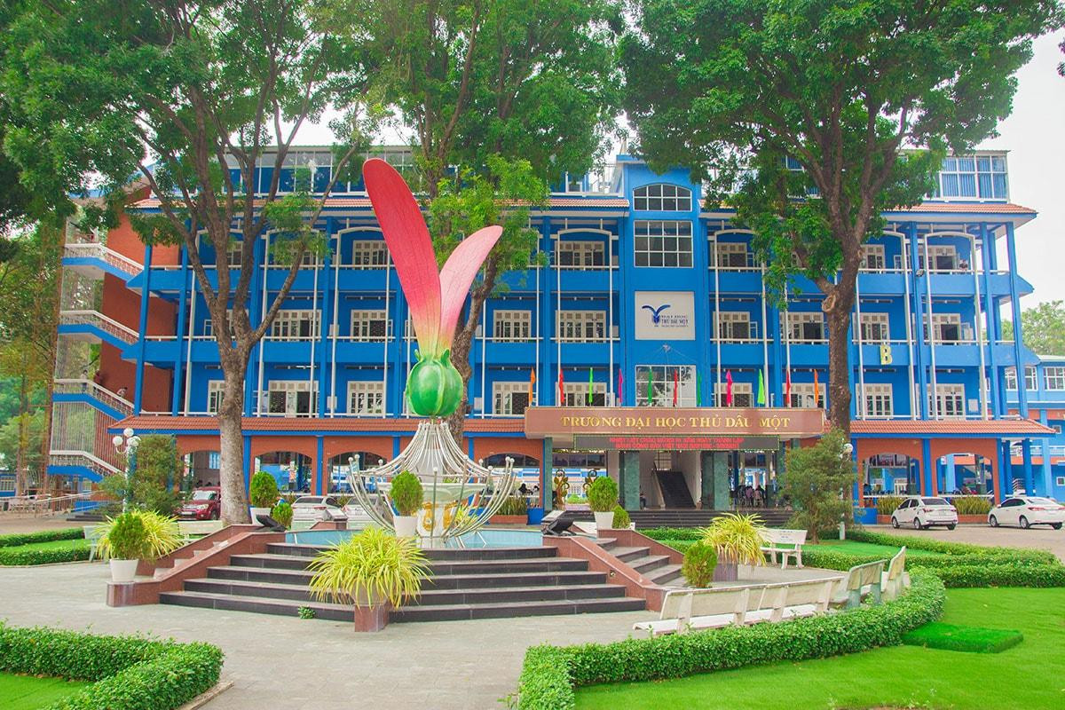 Một trường Đại học trả lại 37 tỷ đồng cho sinh viên do thu sai học phí Ảnh 1