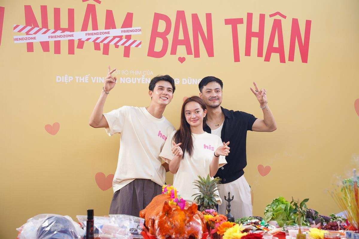 Thanh Sơn báo tin vui cũng người đẹp kém 8 tuổi, dàn sao Việt ồ ạt chúc mừng Ảnh 4