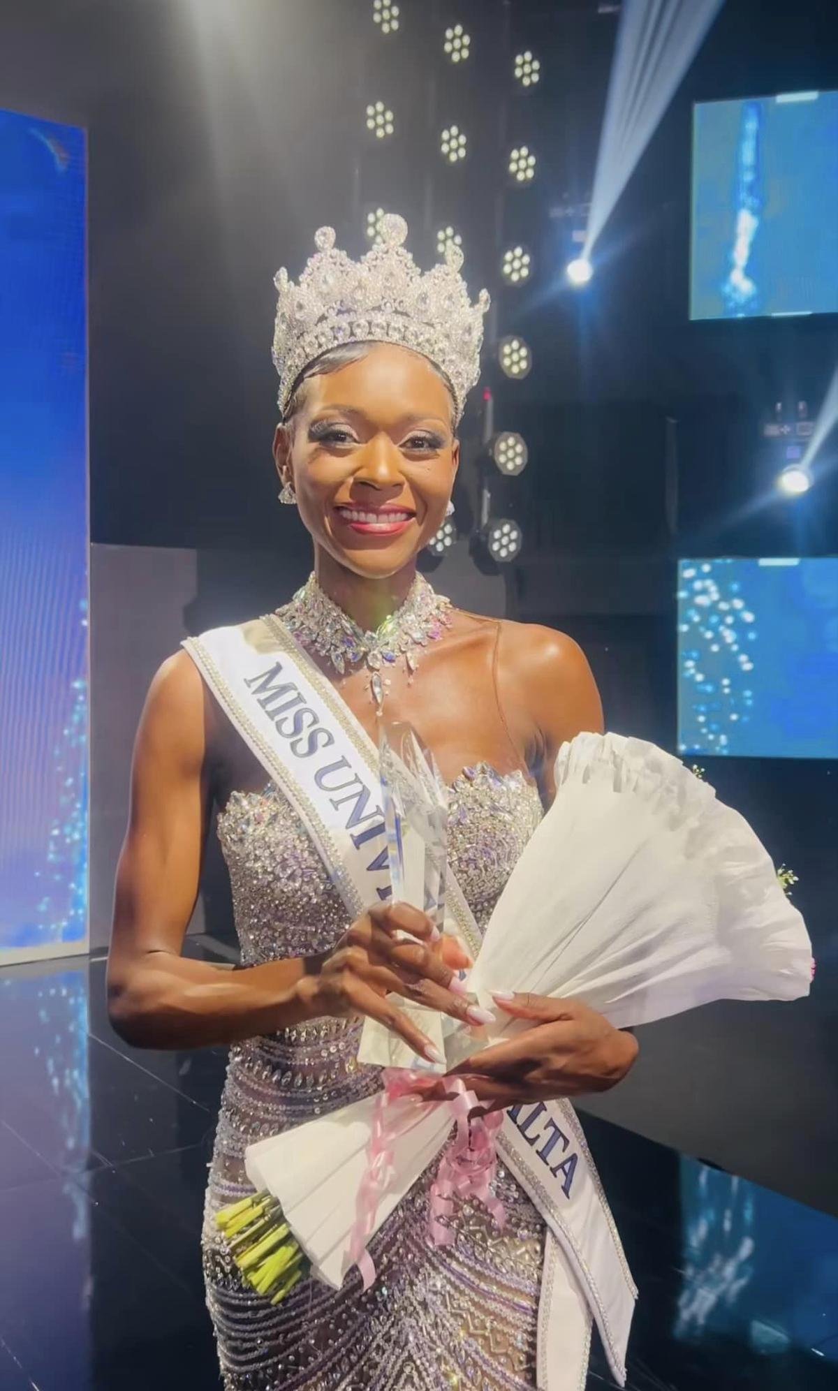 Chân dung cô gái 'già nhất' Miss Universe đang đối đầu với Kỳ Duyên Ảnh 5