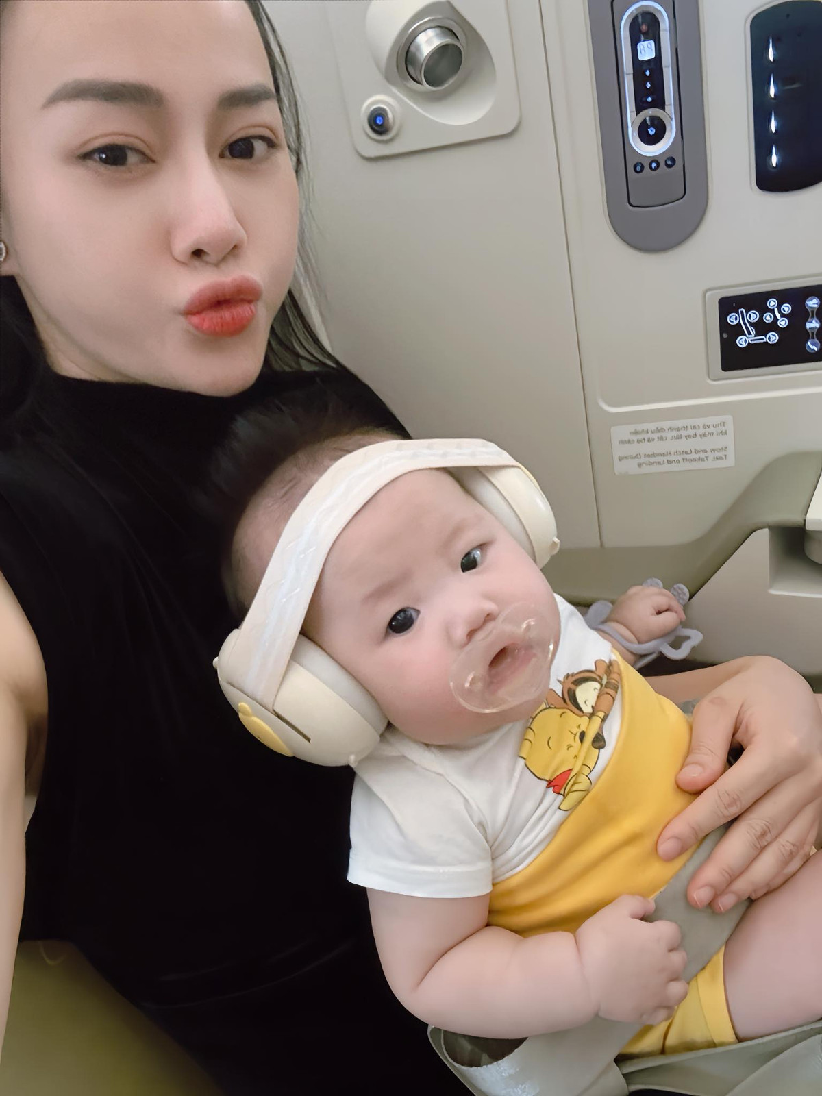 Phương Oanh khoe Shark Bình đắm đuối nhìn vợ tập nhảy, phản ứng sau đó lại khó đỡ Ảnh 2