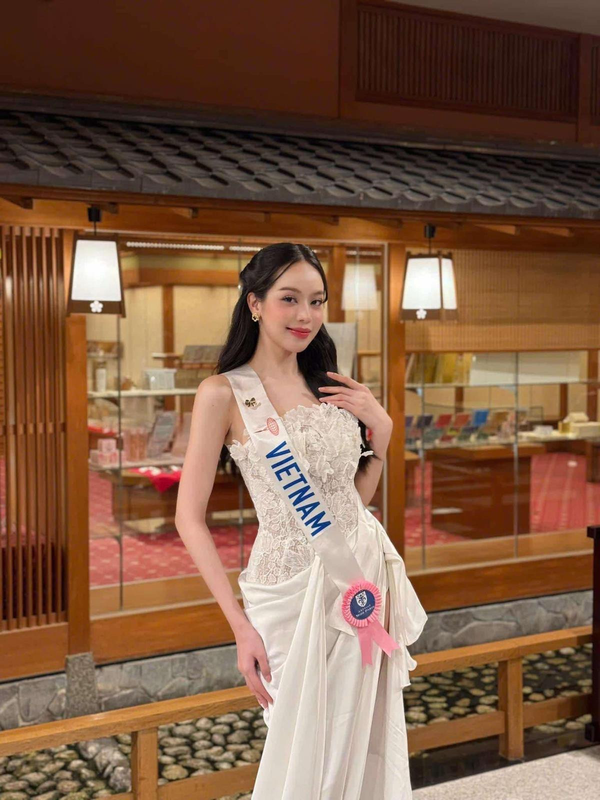 Thanh Thuỷ diễn Evening Gown dù gây tranh cãi Ảnh 2