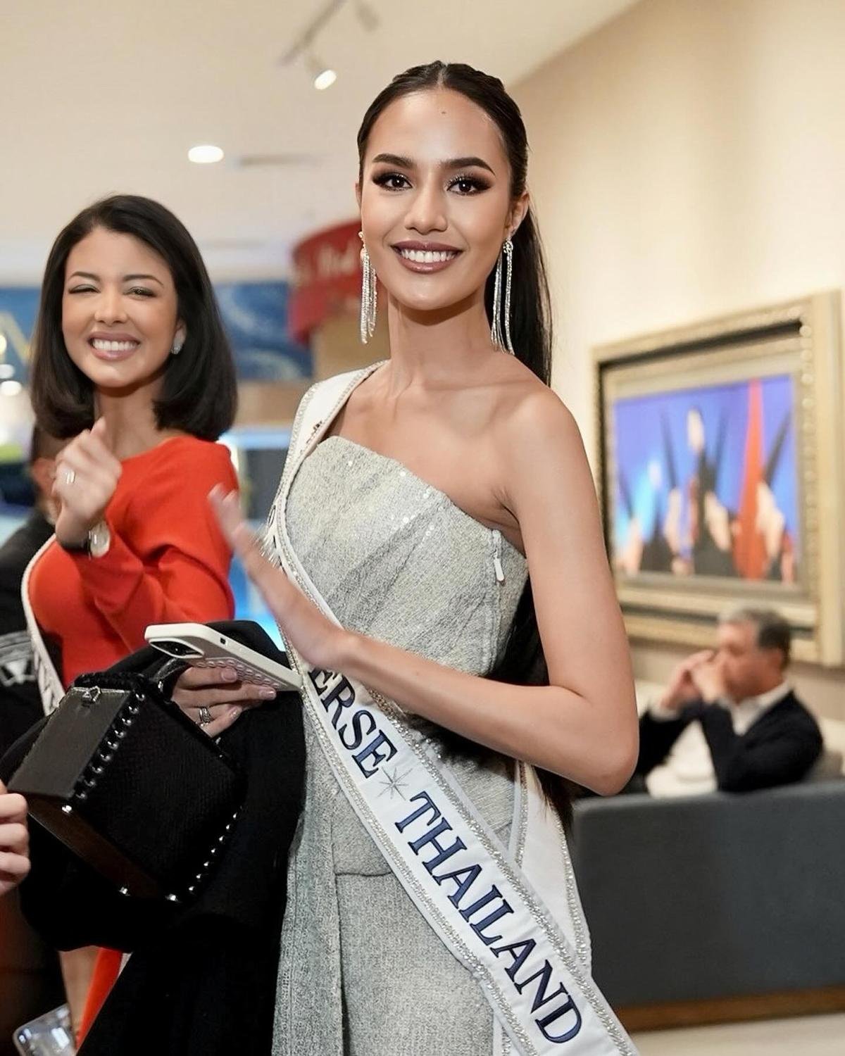 Phong cách của cô gái khiến Kỳ Duyên 'lu mờ' tại Miss Universe 2024 Ảnh 2