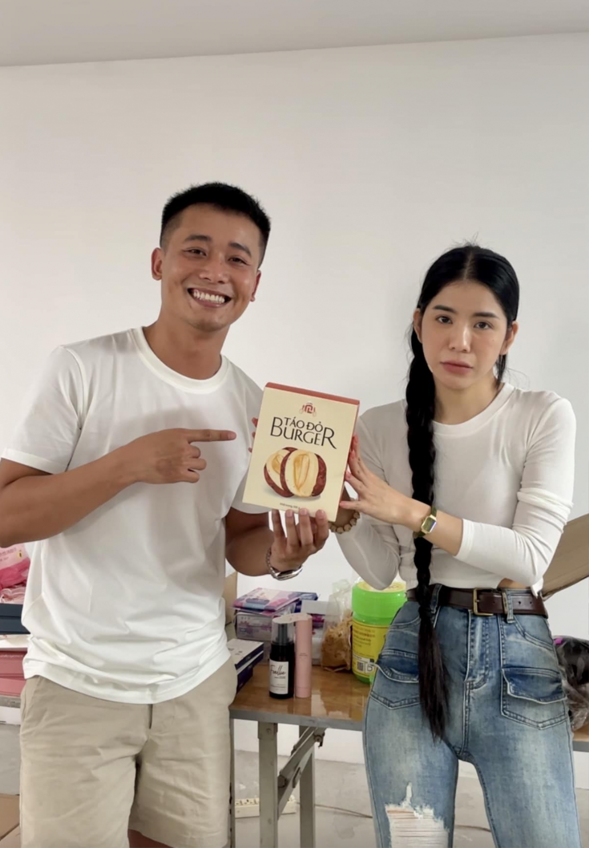 Quang Linh Vlogs có động thái mới trước drama hàng kém chất lượng Ảnh 3