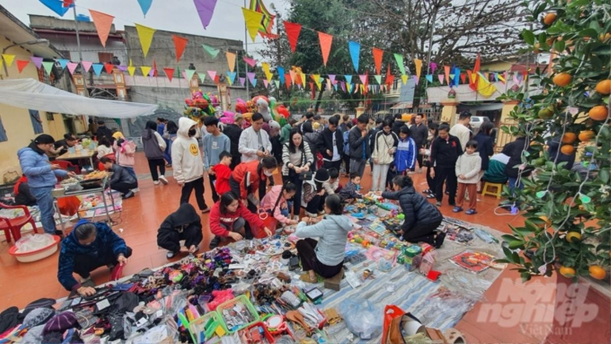 Chợ lạ lùng nhất Thái Bình: Tồn tại 60 năm, chỉ bán duy nhất 1 mặt hàng nhưng ai cũng mê Ảnh 1