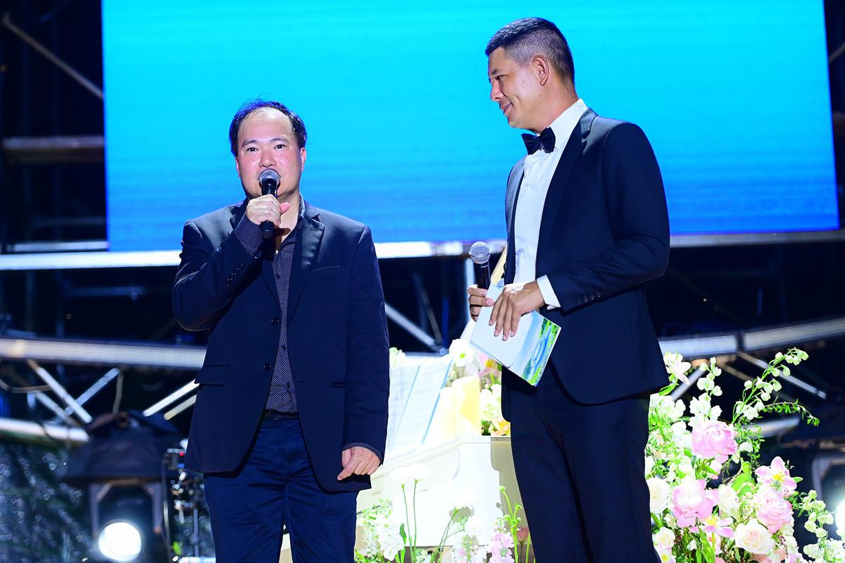 MC Bình Minh tái xuất showbiz, 'hội ngộ' bạn thân nhạc sĩ Việt Anh trong đêm nhạc đặc biệt Ảnh 2