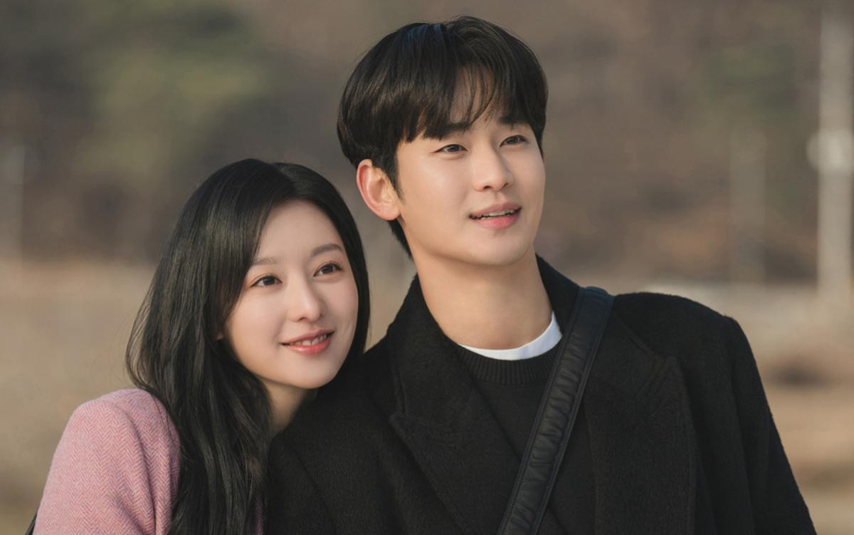 'Chia tay' Kim Ji Won, Kim Soo Hyun nên duyên cùng nàng thơ xinh đẹp kém 3 tuổi Ảnh 1