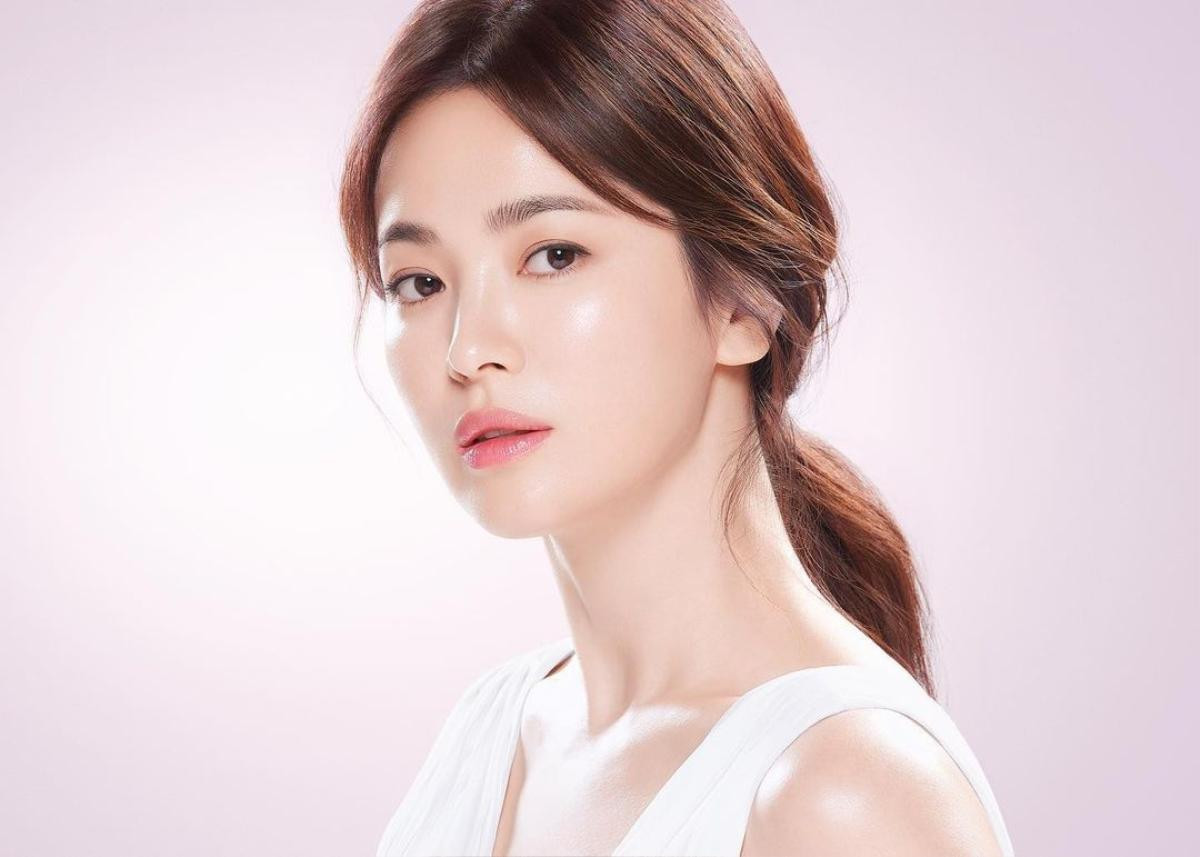 Song Hye Kyo tạo nên cơn sốt khi diện bikini khoe vóc dáng phồn thực Ảnh 3