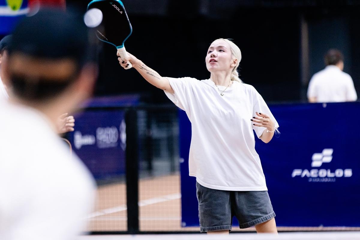 Phương Ly, Emily, Trâm Anh thả dáng cực nuột trên sân pickleball Ảnh 6