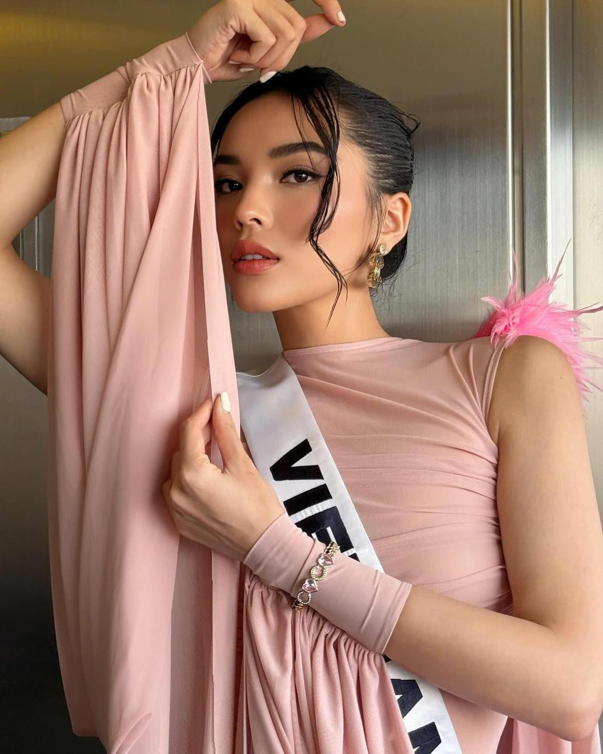 Hoa hậu Kỳ Duyên chọn bước đi khác biệt ở Miss Universe 2024 Ảnh 1