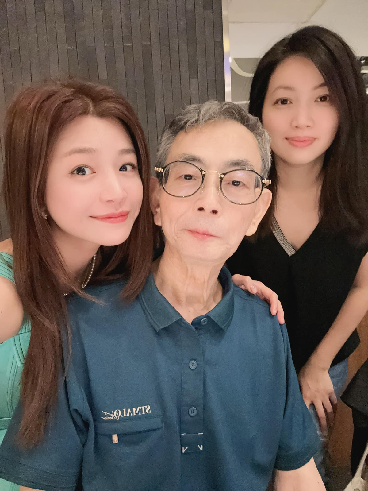 Trần Nghiên Hy bị tố giả tạo, lợi dụng việc bố mất để bôi nhọ Trần Hiểu Ảnh 1