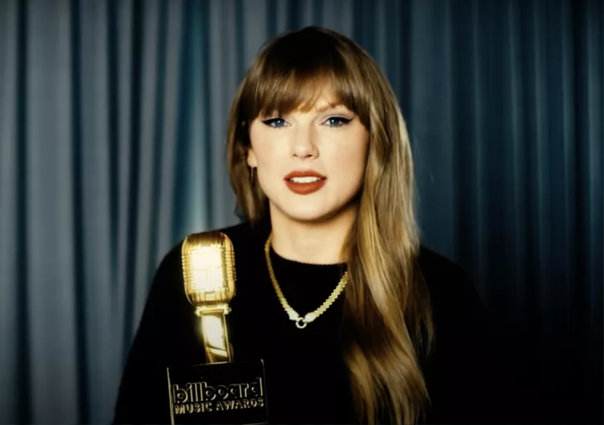 Taylor Swift mang vòng cổ vàng 11 nghìn đô tạo dấu ấn tại BBMAs 2024 Ảnh 1