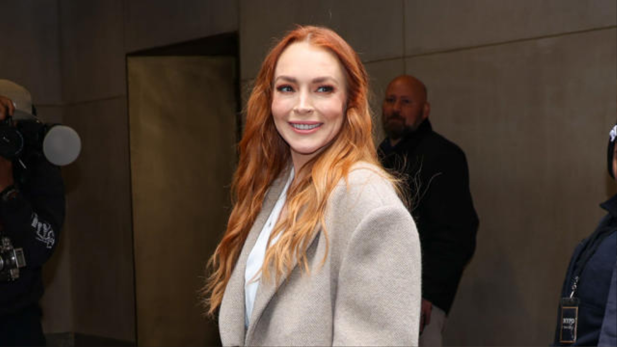 Chuyên gia lý giải màn lão hóa ngược gây chấn động toàn cầu của Lindsay Lohan Ảnh 1