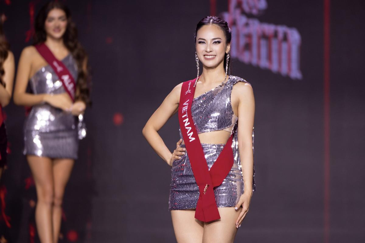 Quỳnh Nga đoạt ngôi vị Á hậu 2 Miss Charm 2024 Ảnh 1