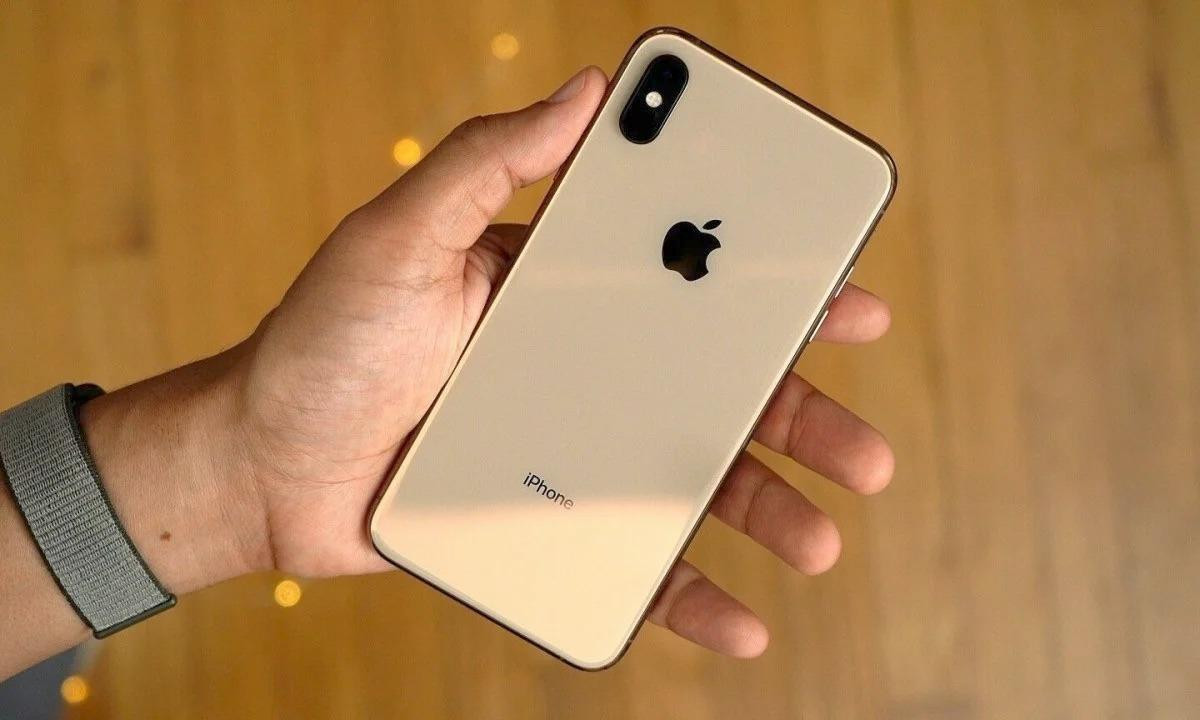 Tạm quên iPhone SE 4, hãy thử chiếc iPhone này với camera kép và giá dưới 5 triệu Ảnh 2