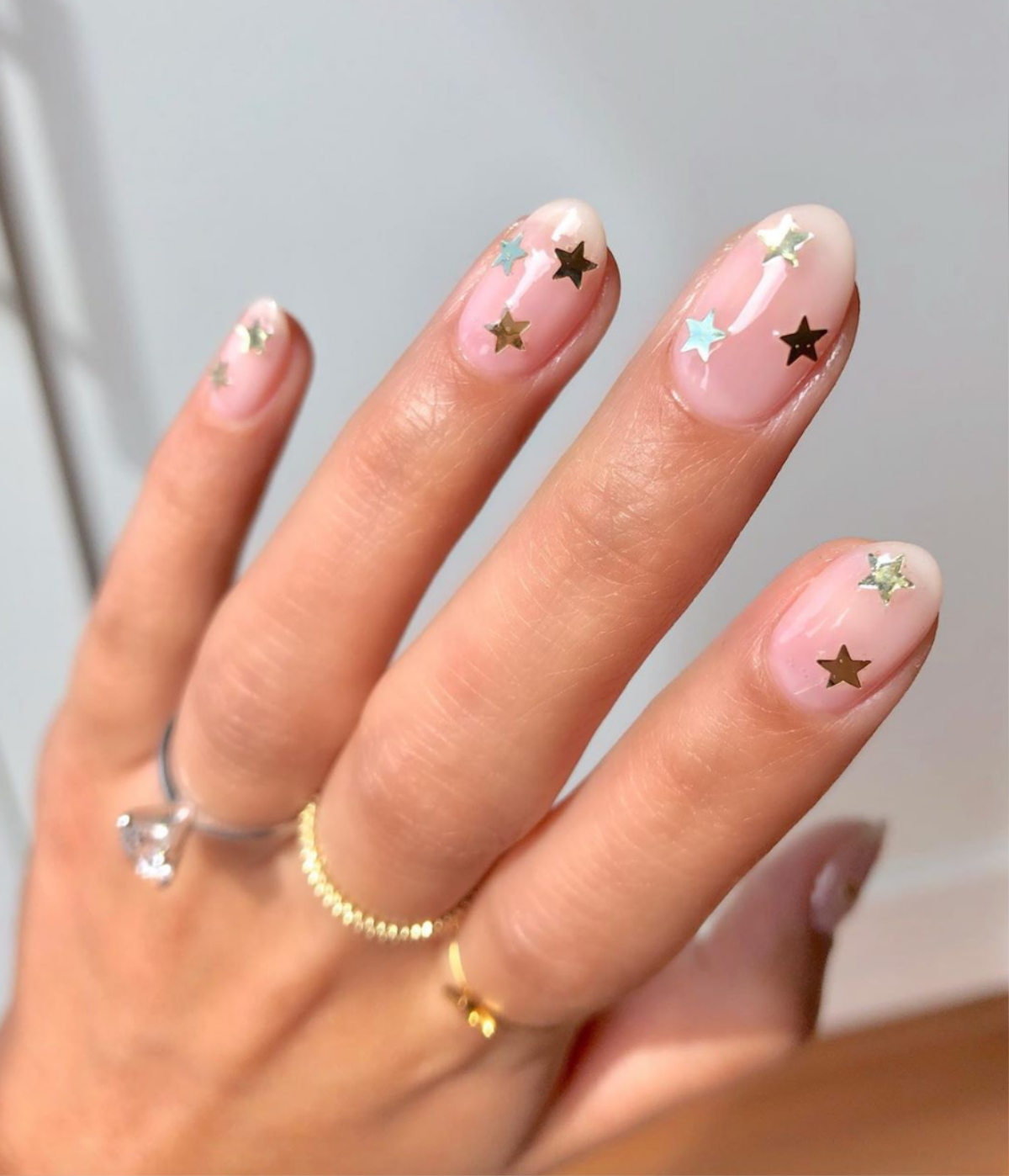 Gợi ý những kiểu nails đơn giản dành cho phái nữ nhân dịp Giáng Sinh Ảnh 5