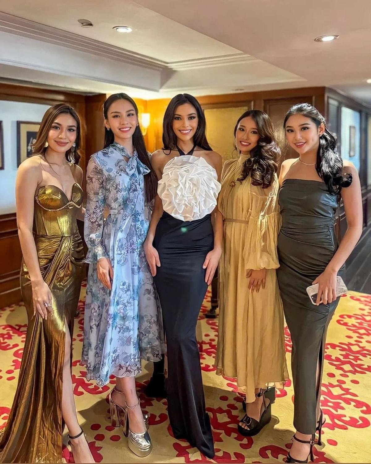 Mai Phương đọ sắc cùng đối thủ ở Miss World 2023 Ảnh 4