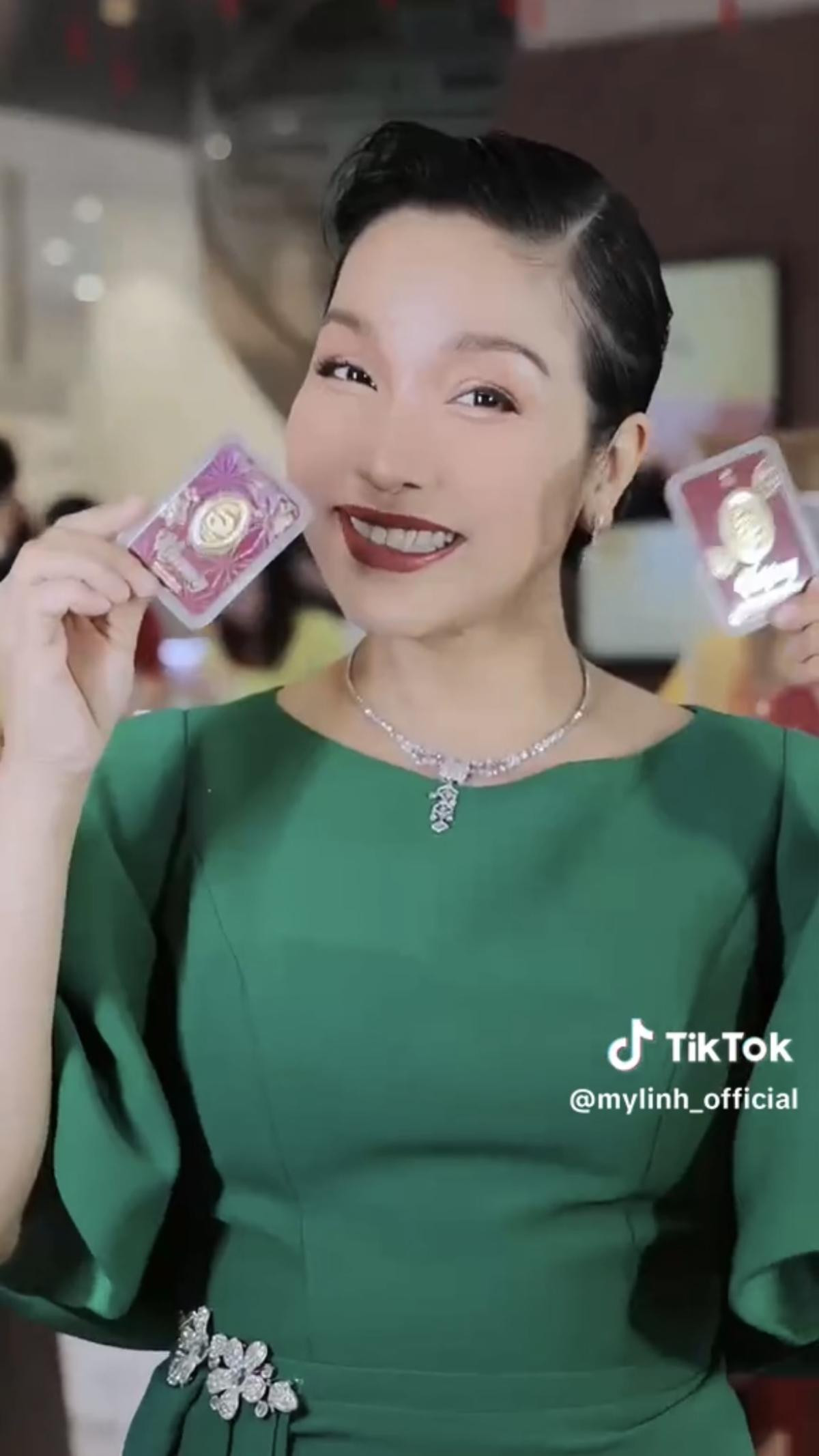 Diva Mỹ Linh đu trend TikTok khiến netizen 'cười ra nước mắt' Ảnh 3