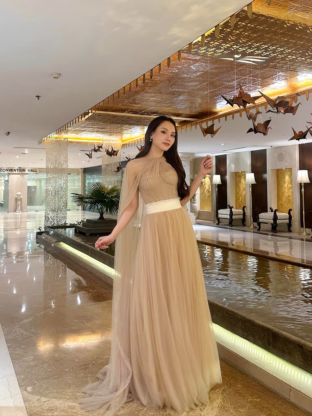 Ngày dự tiệc của Miss World, Mai Phương gây ấn tượng mạnh Ảnh 2