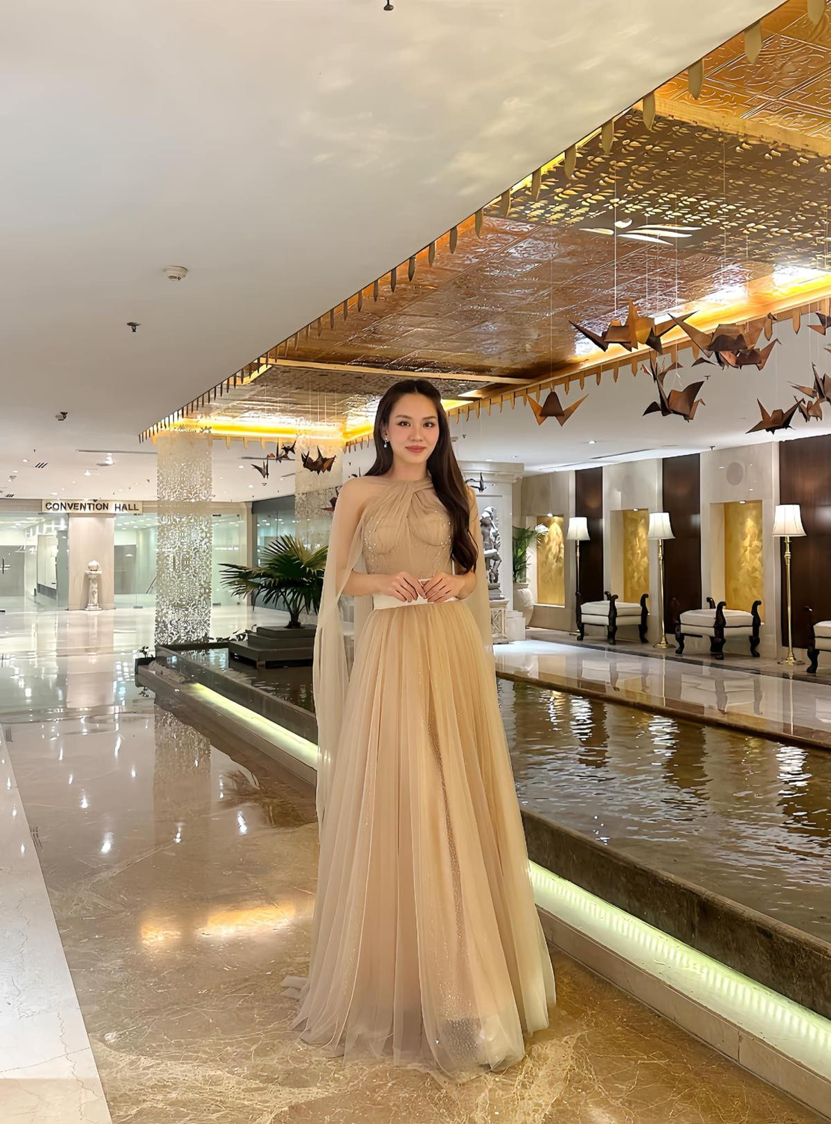 Ngắm tủ áo của Mai Phương ở chặng đầu Miss World Ảnh 7