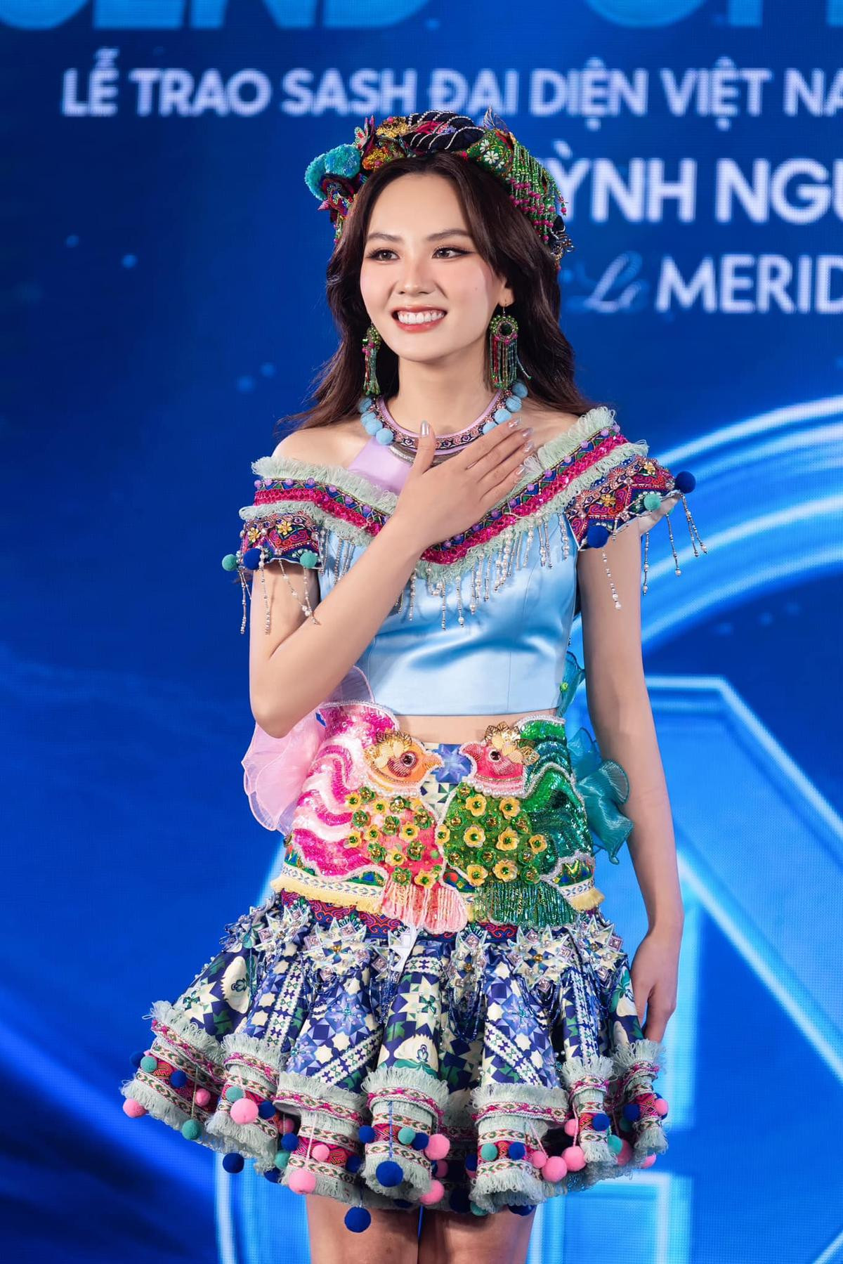 Miss World mở See Tình, Hoa hậu Mai Phương có hành động truyền bá nhạc Việt Ảnh 5