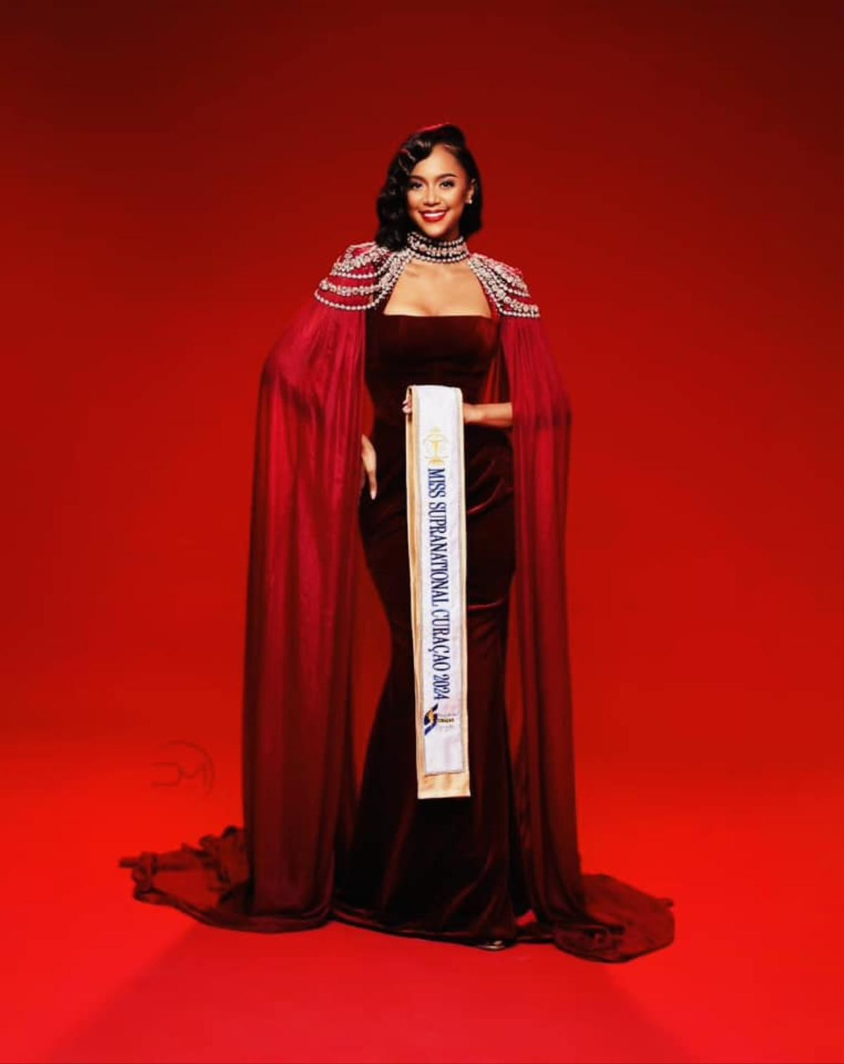 Bại trận tại Miss International - Miss Universe, người đẹp Curacao tiếp tục dự thi Miss Supranational Ảnh 1