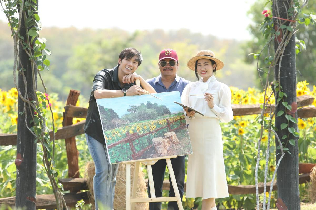 Nhan Phúc Vinh 'nên duyên' với nàng thơ mới của Bạch Công Khanh, fan phát sốt vì quá đẹp đôi Ảnh 2