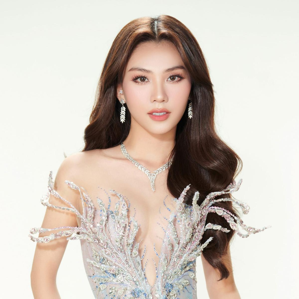 Soi profile Hoa hậu Mai Phương tham dự Miss World Ảnh 2