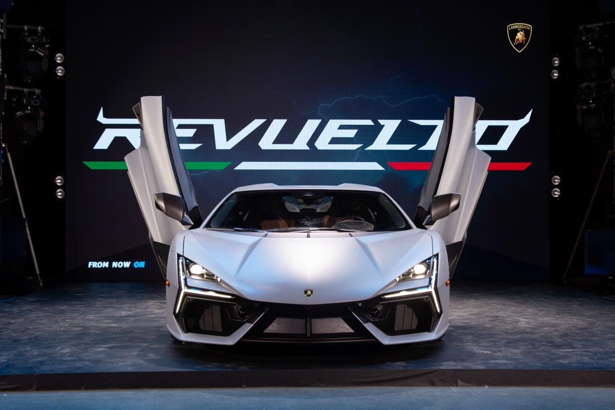 Lamborghini Revuelto ra mắt tại Việt Nam, giá từ 43,9 tỷ đồng Ảnh 11