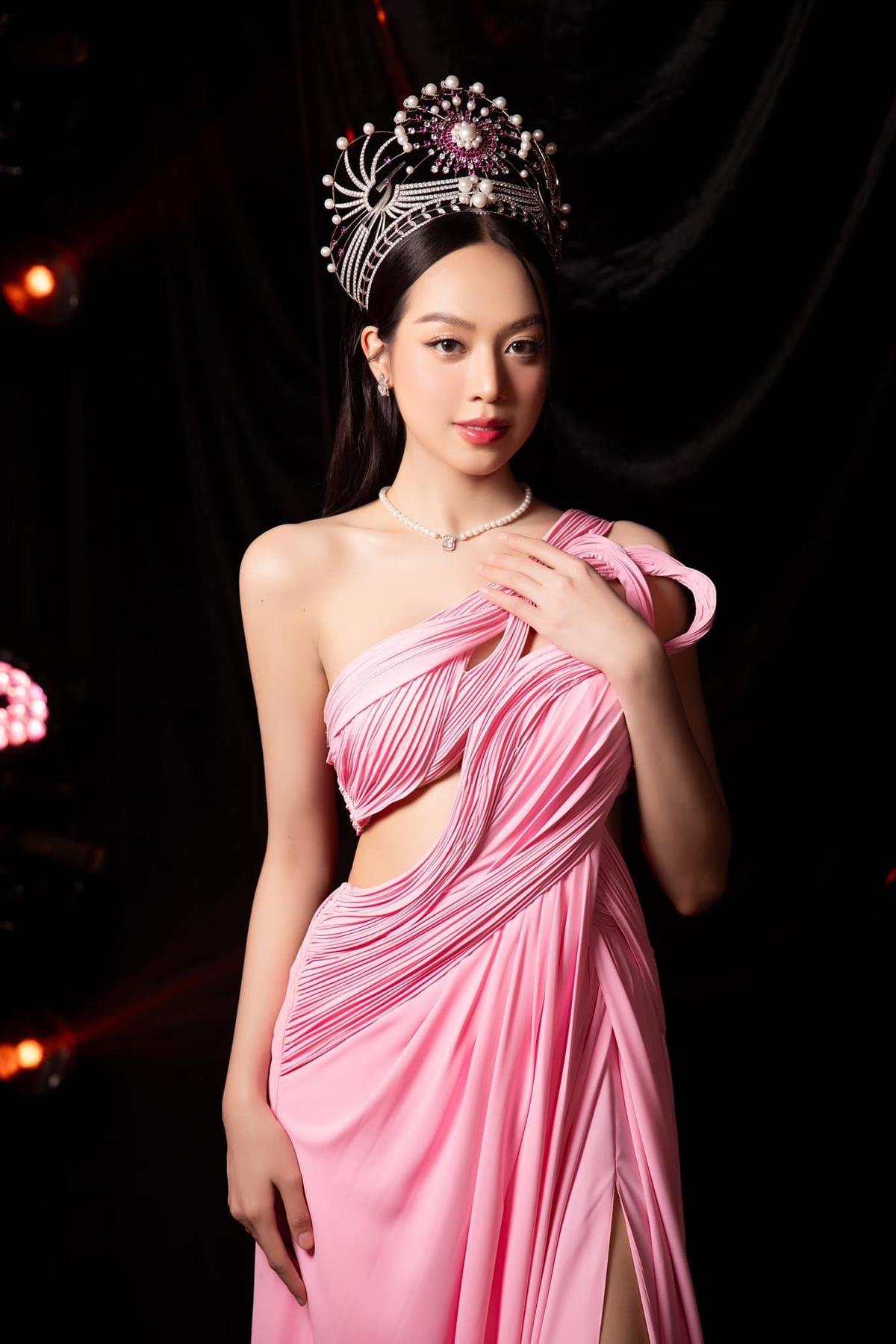 Hoa hậu Thanh Thủy đổi mới hình ảnh cá nhân trước ngày ứng tuyển Miss International 2024 Ảnh 10