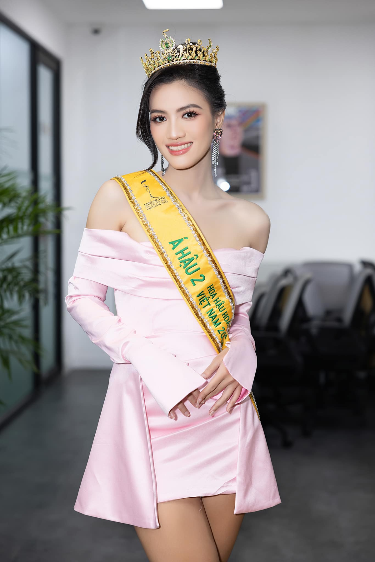 Á hậu Miss Grand Vietnam phẫu thuật thẩm mỹ đến không nhận ra Ảnh 5