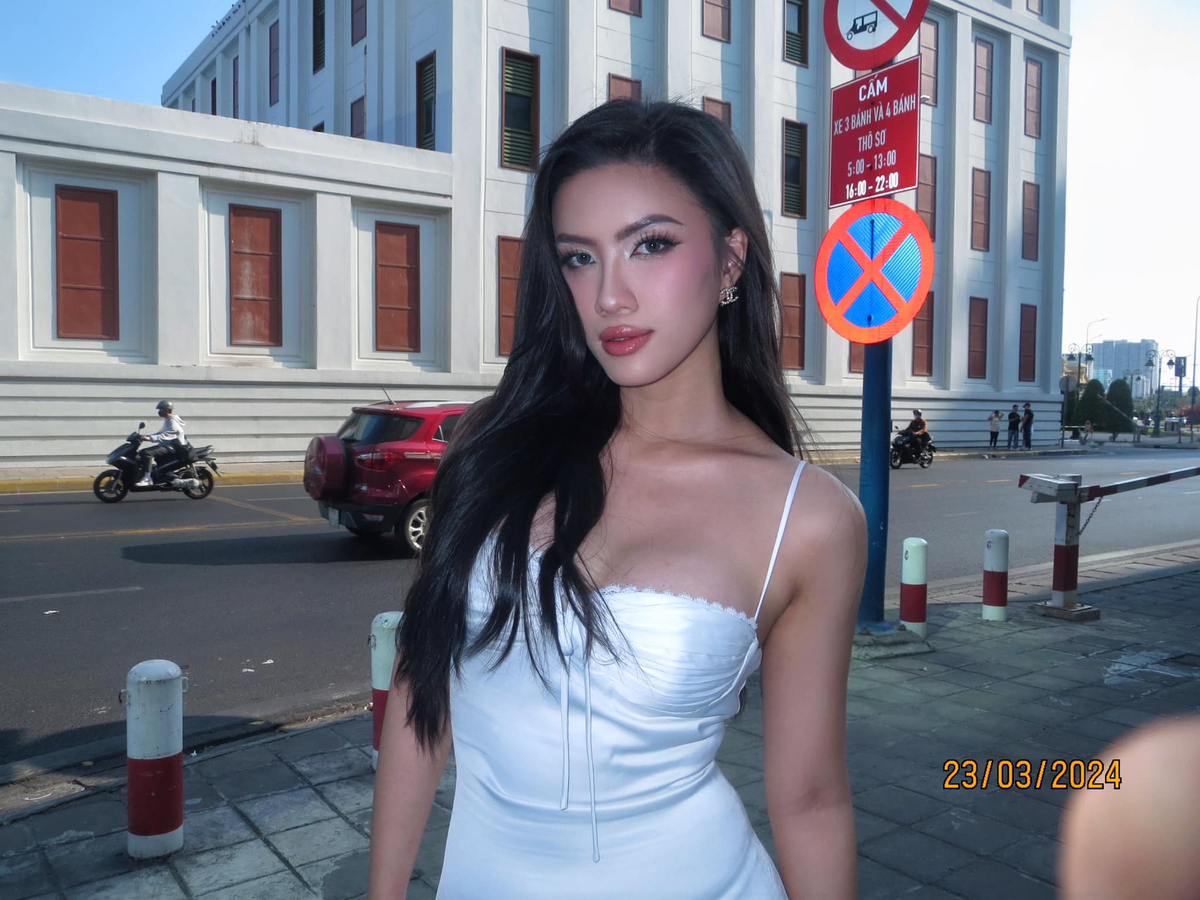 Á hậu Miss Grand Vietnam phẫu thuật thẩm mỹ đến không nhận ra Ảnh 3