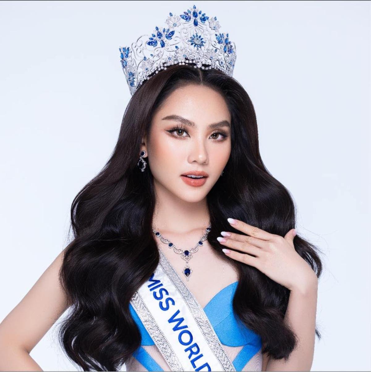 Top 25 Miss World 2014 - Loan Nguyễn: "Ước gì ngày ấy, tôi được một nửa tiếng Anh của Mai Phương" Ảnh 5