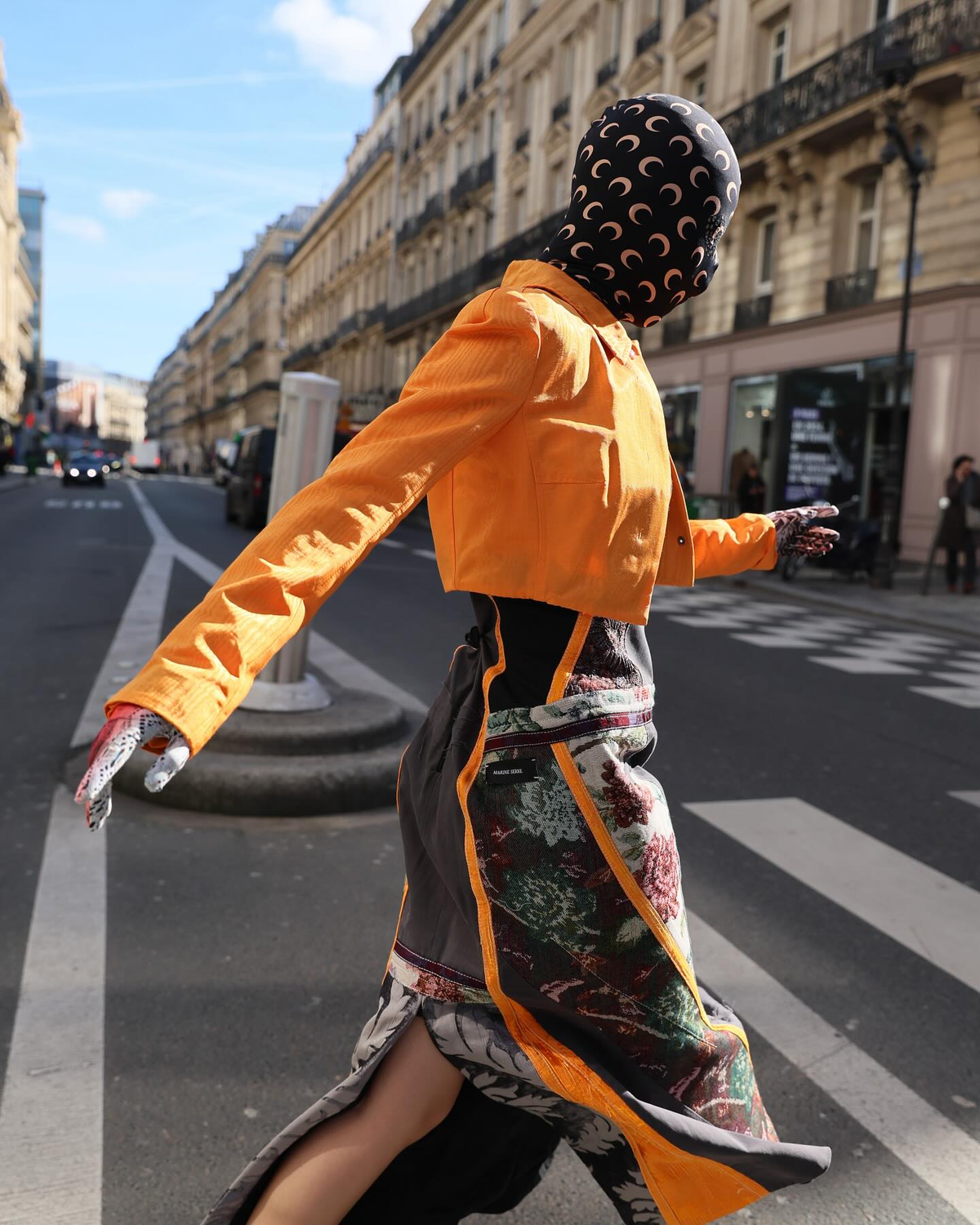 Quỳnh Anh Shyn diện đồ như 'Ninja Lead' đến Paris Fashion Week Ảnh 2