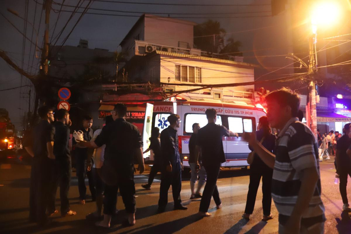 Nạn nhân trong vụ cháy dãy nhà kênh Tàu Hũ: 'Như cái lò lửa, đồ vật nứt tan tành' Ảnh 4