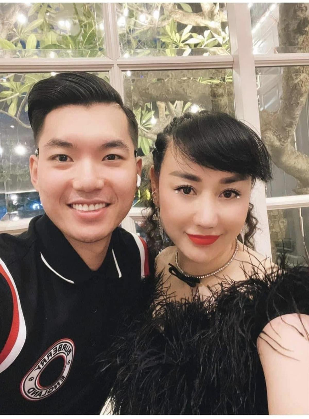 Nam diễn viên từ bỏ showbiz Việt, sống bình yên, hướng Phật sau khi cưới vợ đại gia lệch 15 tuổi Ảnh 1