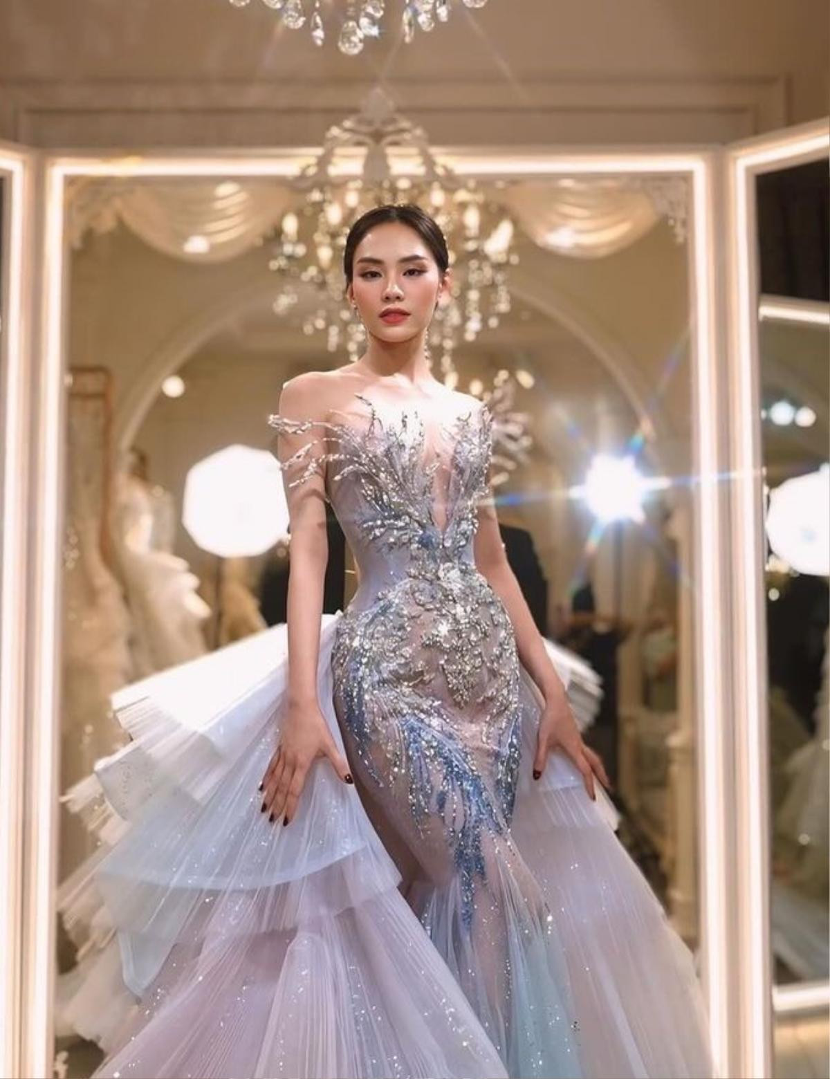 Chưa thi Miss World, Hoa hậu Ý Nhi đã được netizen đề xuất Evening Gown Ảnh 8