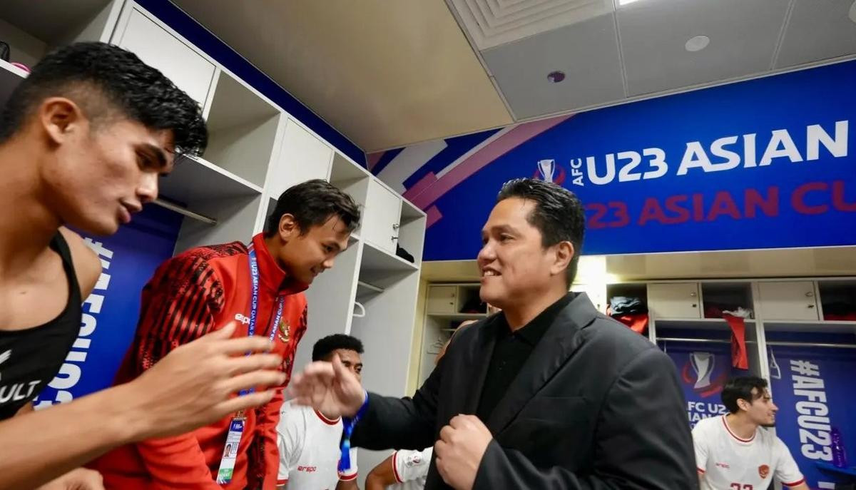 Tỷ phú Erick Thohir ôm mặt khóc và tham vọng 'điên rồ' giúp U23 Indonesia hạ Hàn Quốc Ảnh 1