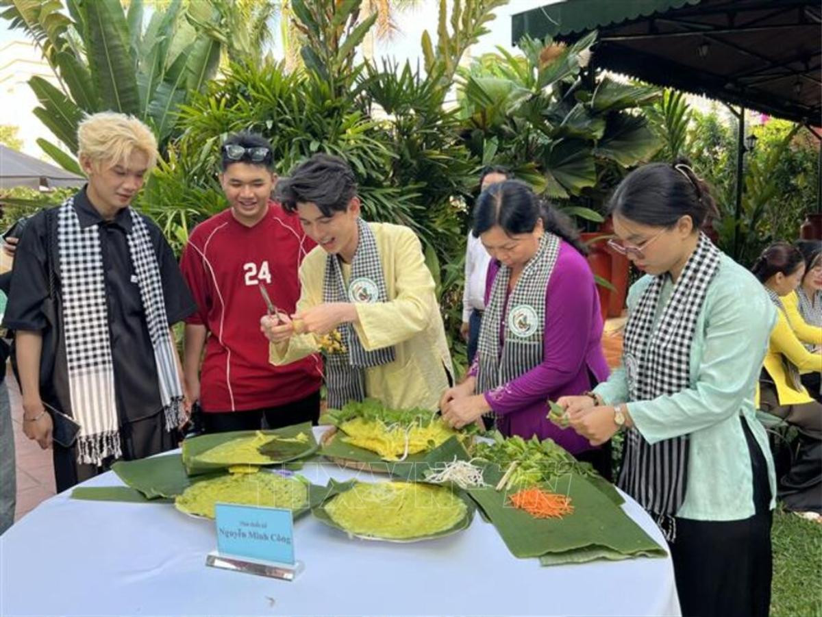 Sôi động 'Lễ hội bánh dân gian Nam Bộ' 2024 Ảnh 1