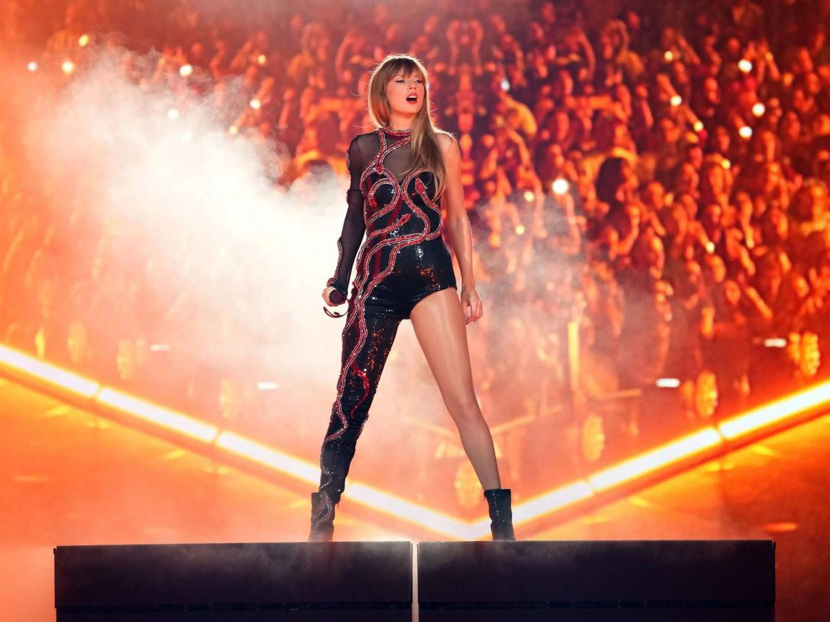 Taylor Swift gia nhập 'vũ trụ siêu anh hùng'? Ảnh 1