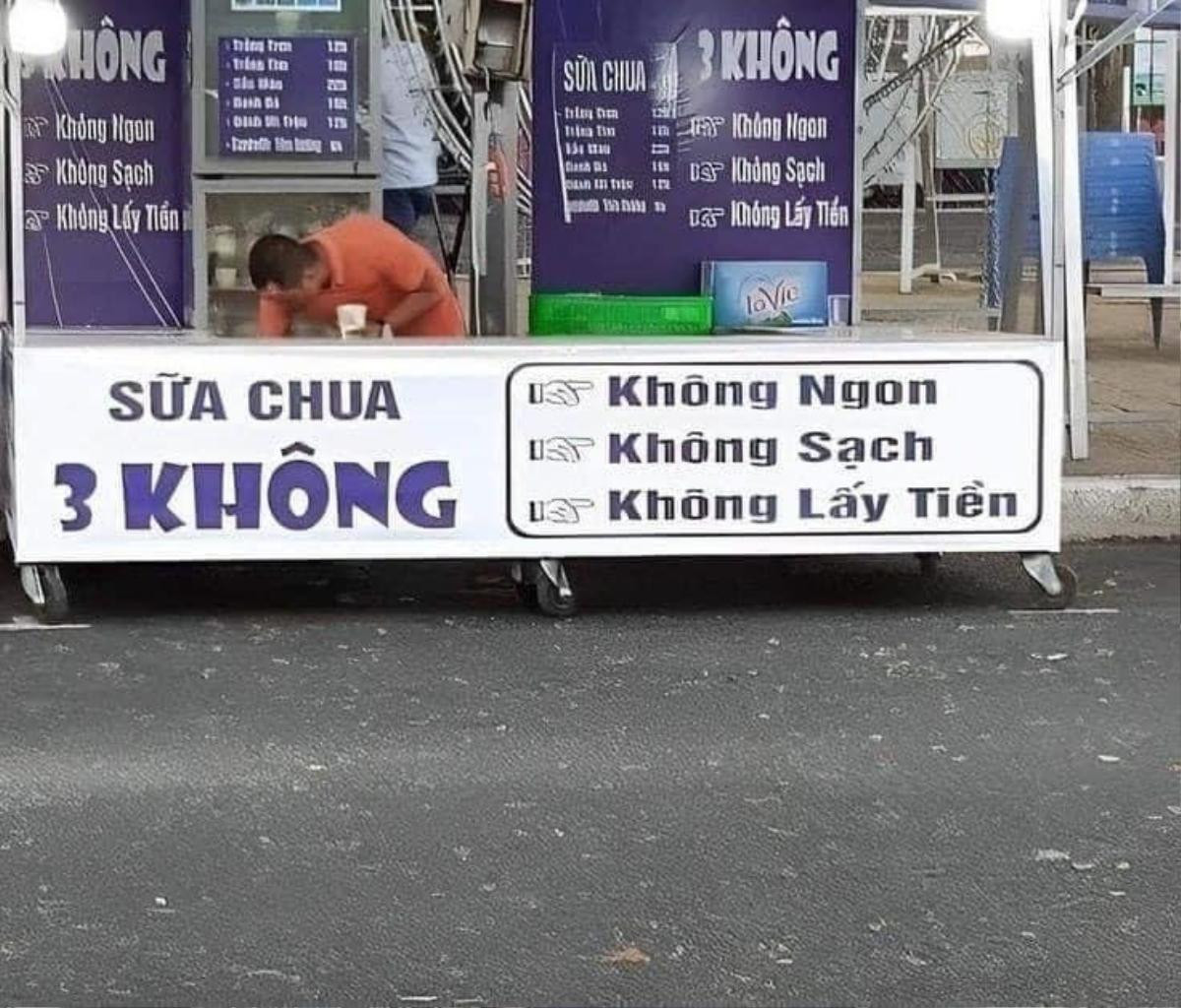 Hình ảnh về quầy bán sữa chua khiến dân tình ngơ ngác bởi tiêu chí '3 không' Ảnh 1